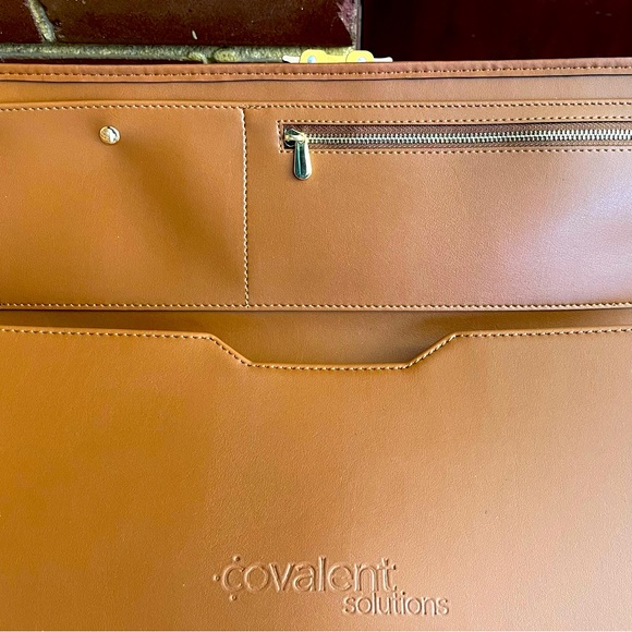 Thomas & Wynter Ginger Brown Vegan Leather Laptop Portfolio Bag - Picture 5 of 11